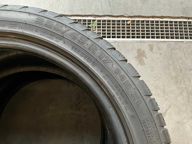 Nokian 225/45 r17 (4x) - afbeelding 4 van  9