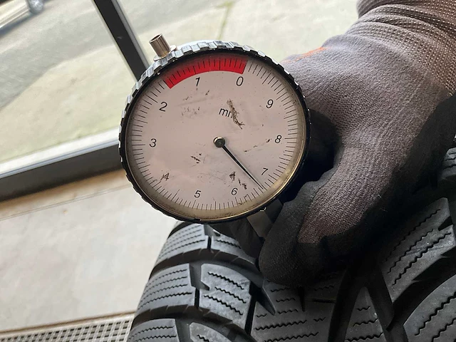 Nokian 225/45 r17 (4x) - afbeelding 9 van  9