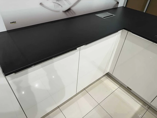 Nolte - nova lack 73a - showroomkeuken - afbeelding 18 van  54