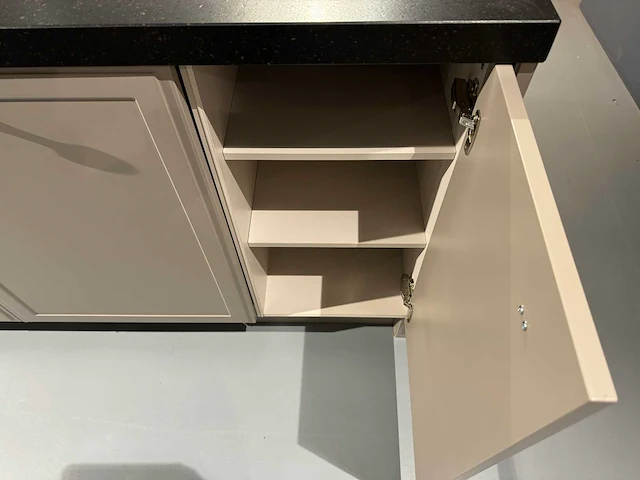 Nolte - showroomkeuken (c) - afbeelding 7 van  41