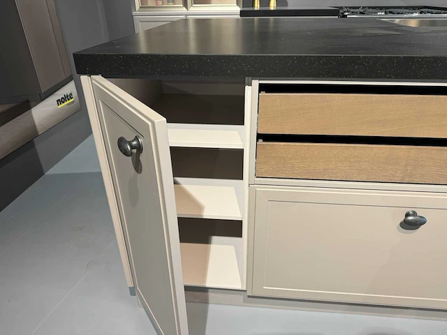 Nolte - showroomkeuken (c) - afbeelding 20 van  41