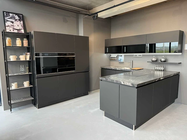 Nolte - showroomkeuken - afbeelding 1 van  55