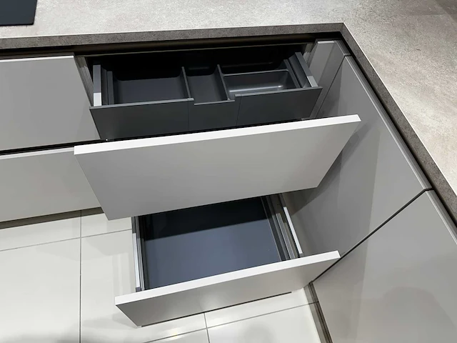 Nolte - soft lack 762 - showroomkeuken - afbeelding 6 van  49