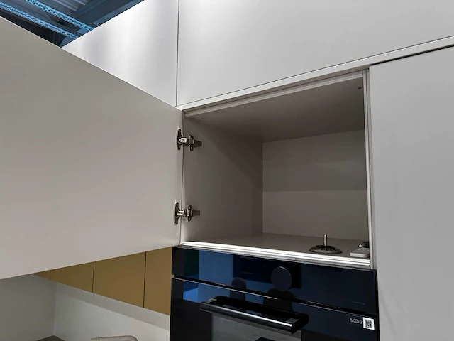 Nolte - soft lack 762 - showroomkeuken - afbeelding 25 van  49