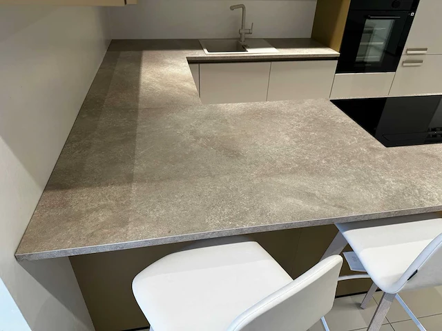 Nolte - soft lack 762 - showroomkeuken - afbeelding 34 van  49