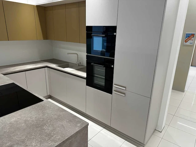 Nolte - soft lack 762 - showroomkeuken - afbeelding 48 van  49