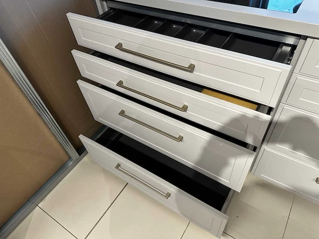 Nolte - torino c30 - showroomkeuken - afbeelding 39 van  40