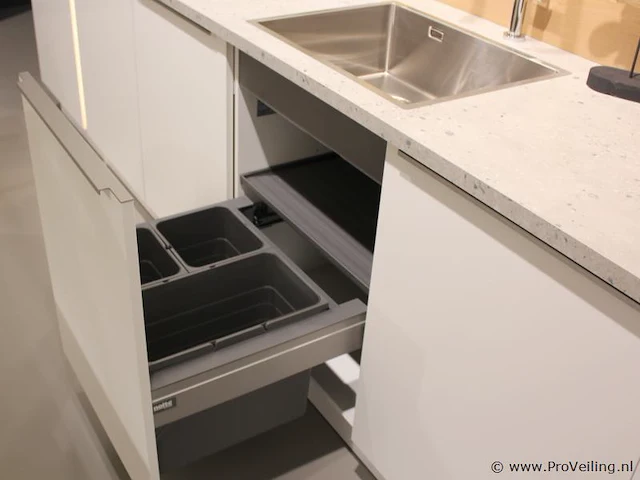 Nolte eilandkeuken met apparatenwand matrix 150 manhatten - afbeelding 11 van  60