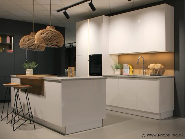 Nolte eilandkeuken met apparatenwand matrix 150 manhatten - afbeelding 12 van  60