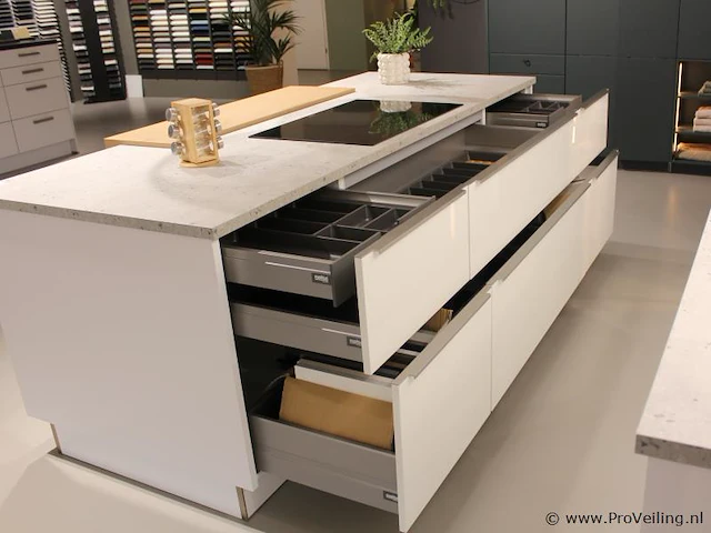Nolte eilandkeuken met apparatenwand matrix 150 manhatten - afbeelding 41 van  60