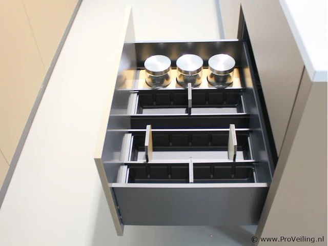 Nolte eilandkeuken met spoelwand en apparatenwand matrix 150 neo pure - afbeelding 4 van  57