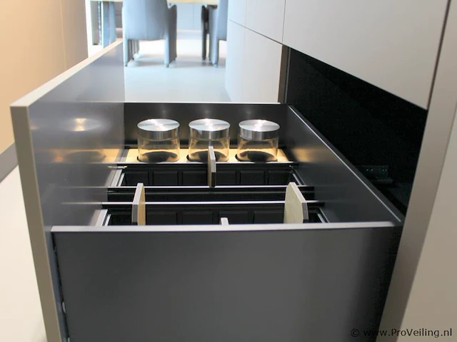 Nolte eilandkeuken met spoelwand en apparatenwand matrix 150 neo pure - afbeelding 5 van  57
