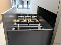 Nolte eilandkeuken met spoelwand en apparatenwand matrix 150 neo pure - afbeelding 5 van  57