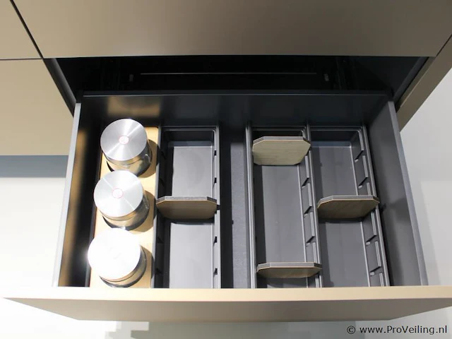 Nolte eilandkeuken met spoelwand en apparatenwand matrix 150 neo pure - afbeelding 6 van  57