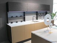 Nolte eilandkeuken met spoelwand en apparatenwand matrix 150 neo pure - afbeelding 10 van  57