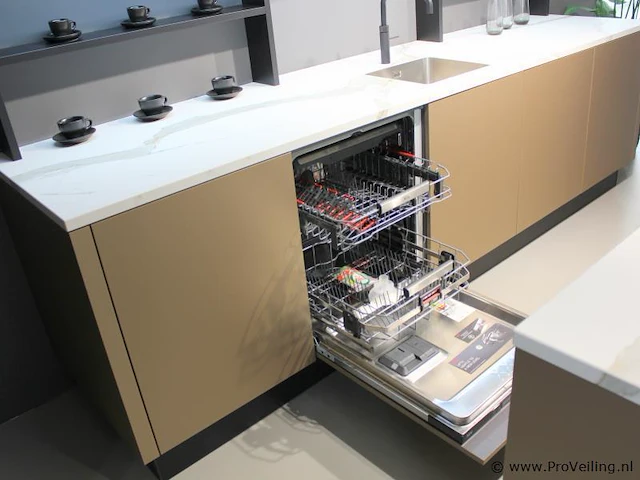 Nolte eilandkeuken met spoelwand en apparatenwand matrix 150 neo pure - afbeelding 14 van  57