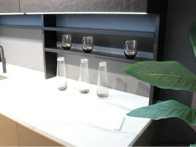 Nolte eilandkeuken met spoelwand en apparatenwand matrix 150 neo pure - afbeelding 27 van  57