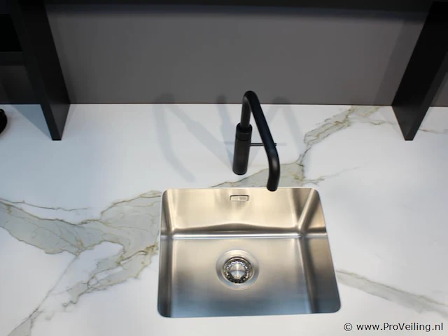 Nolte eilandkeuken met spoelwand en apparatenwand matrix 150 neo pure - afbeelding 30 van  57