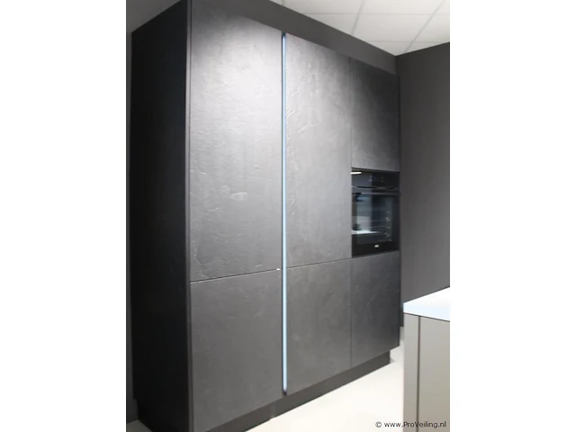 Nolte eilandkeuken met spoelwand en apparatenwand matrix 150 neo pure - afbeelding 32 van  57