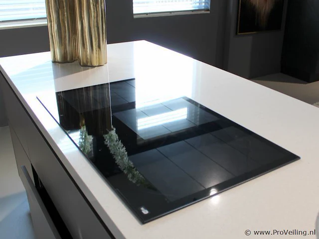 Nolte eilandkeuken met spoelwand en apparatenwand matrix 150 neo - afbeelding 13 van  70