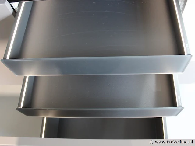Nolte eilandkeuken met spoelwand en apparatenwand matrix 150 neo - afbeelding 19 van  70