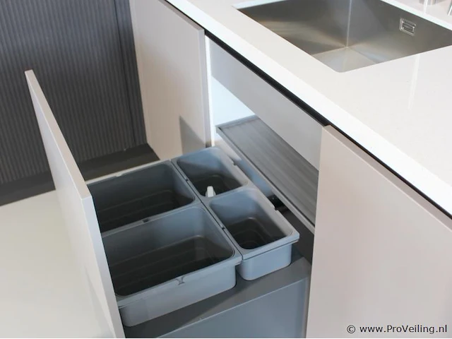 Nolte eilandkeuken met spoelwand en apparatenwand matrix 150 neo - afbeelding 25 van  70