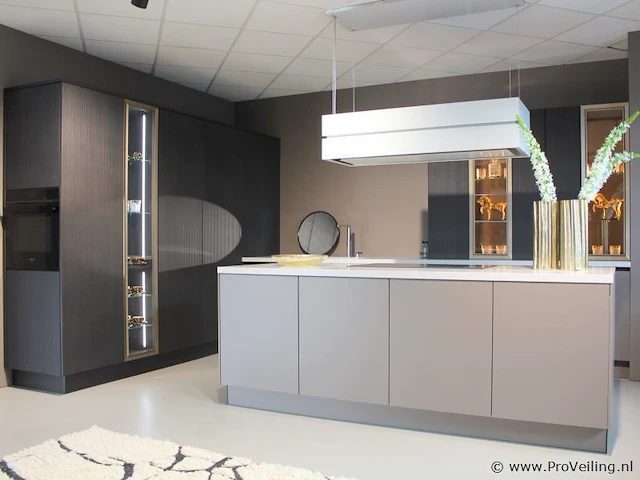 Nolte eilandkeuken met spoelwand en apparatenwand matrix 150 neo - afbeelding 23 van  70
