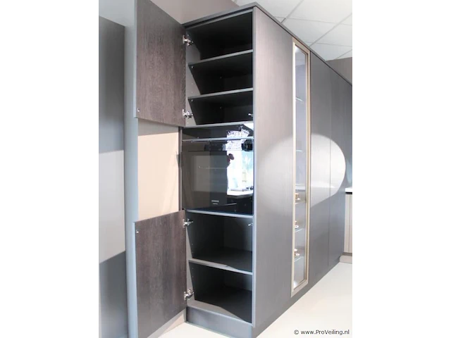 Nolte eilandkeuken met spoelwand en apparatenwand matrix 150 neo - afbeelding 43 van  70
