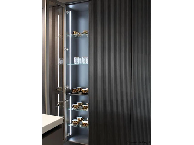 Nolte eilandkeuken met spoelwand en apparatenwand matrix 150 neo - afbeelding 48 van  70