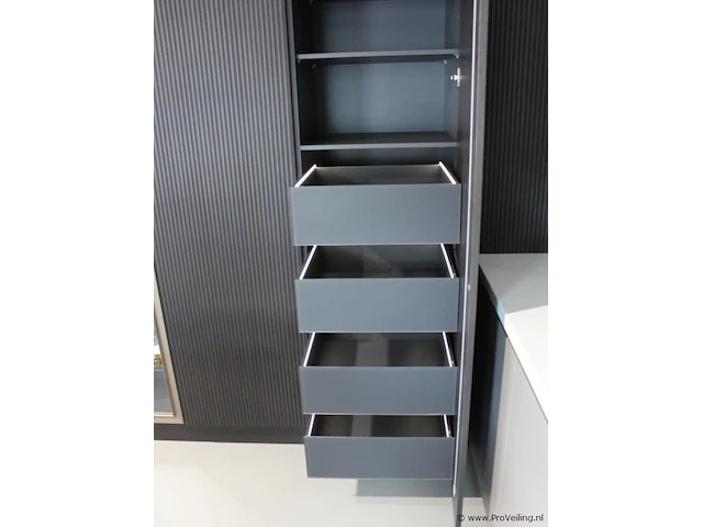 Nolte eilandkeuken met spoelwand en apparatenwand matrix 150 neo - afbeelding 58 van  70