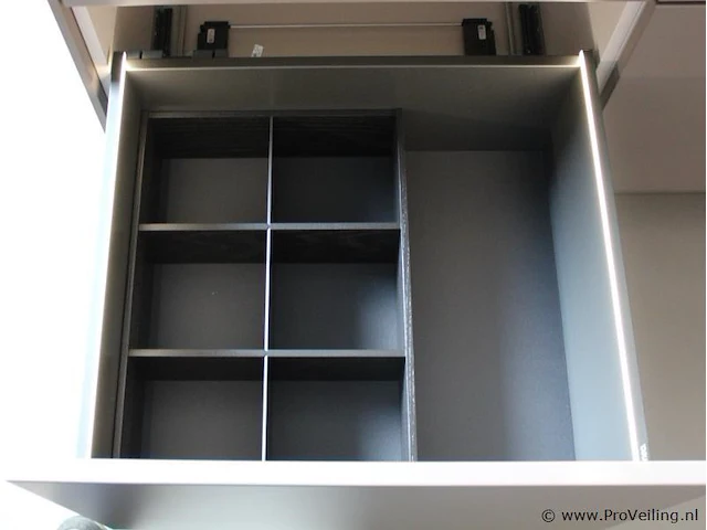 Nolte eilandkeuken met spoelwand en apparatenwand matrix 150 neo - afbeelding 69 van  70