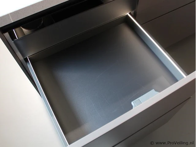 Nolte eilandkeuken met spoelwand en apparatenwand matrix 150 neo - afbeelding 70 van  70