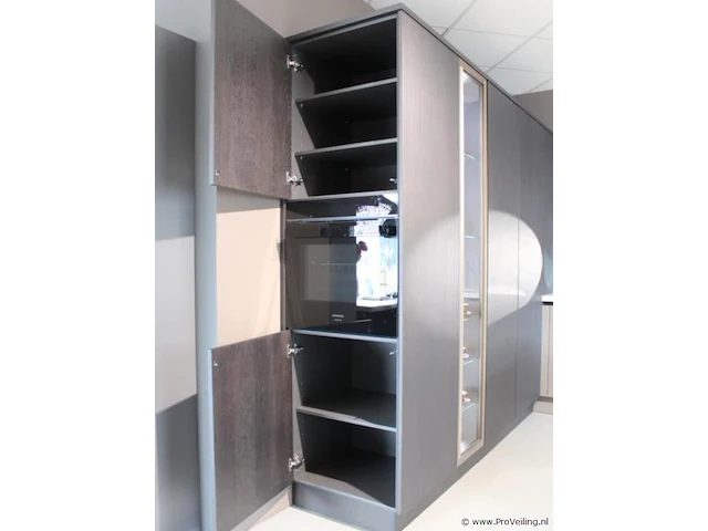 Nolte eilandkeuken met spoelwand en apparatenwand matrix 150 neo - afbeelding 43 van  70