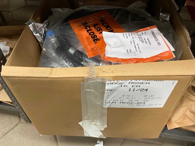 Nonmetallic hose assembly (16x) - afbeelding 5 van  5