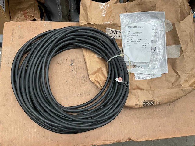 Nonmetallic hose - afbeelding 1 van  4