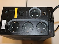 Noodbatterij apc 220-240 v 3.04 a, 50/60 hz 700va, 390 w - afbeelding 2 van  2
