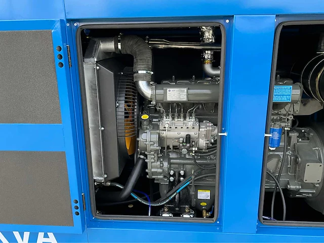 Noodstroom aggregaat / generator 165 kva / 6 cilinder dieselmotor - afbeelding 7 van  22