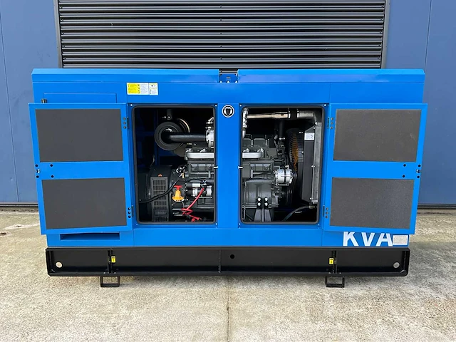 Noodstroom aggregaat / generator 165 kva / 6 cilinder dieselmotor - afbeelding 20 van  22