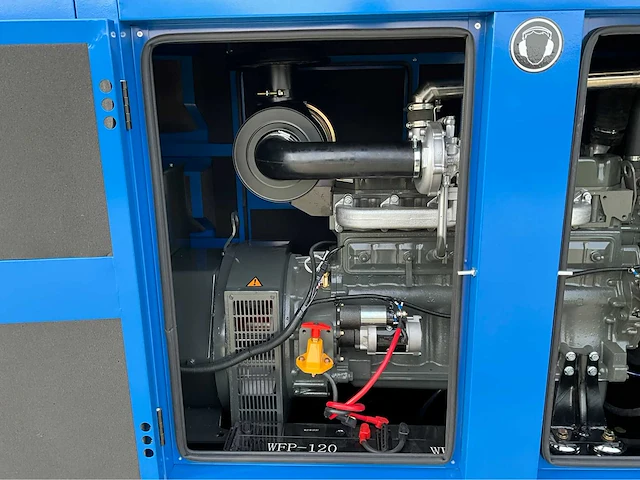 Noodstroom aggregaat / generator 165 kva / 6 cilinder dieselmotor - afbeelding 22 van  22