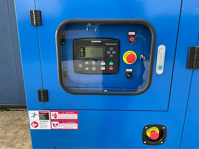 Noodstroom aggregaat / generator 176 kva / 6 cilinder dieselmotor - afbeelding 6 van  18