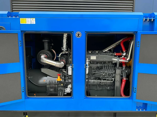 Noodstroom aggregaat / generator 413 kva / 6 cilinder dieselmotor - afbeelding 7 van  24