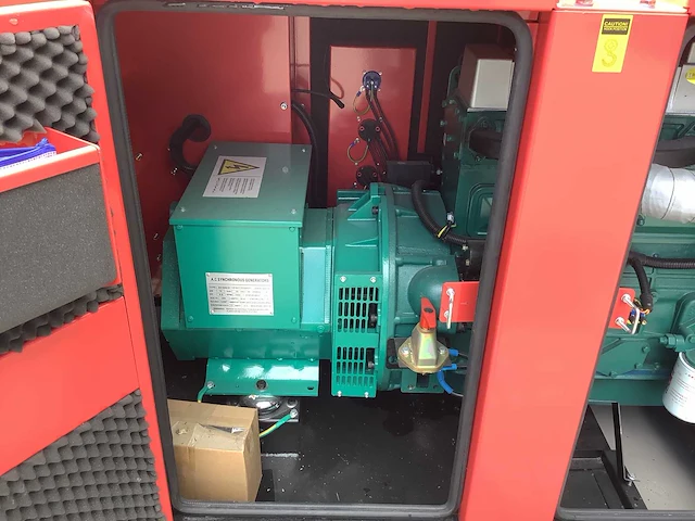 Noodstroom aggregaat / generator diesel 20 kva - afbeelding 7 van  17