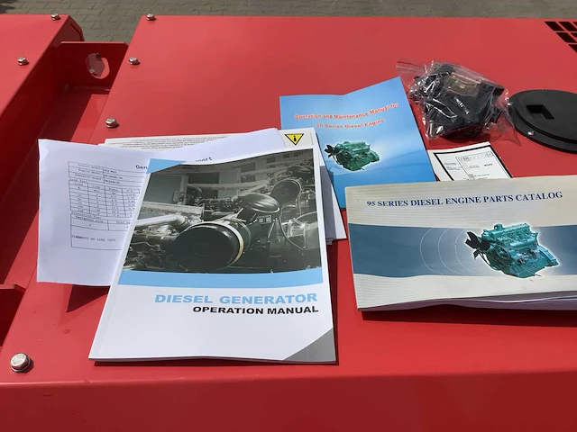 Noodstroom aggregaat / generator diesel 20 kva - afbeelding 9 van  17