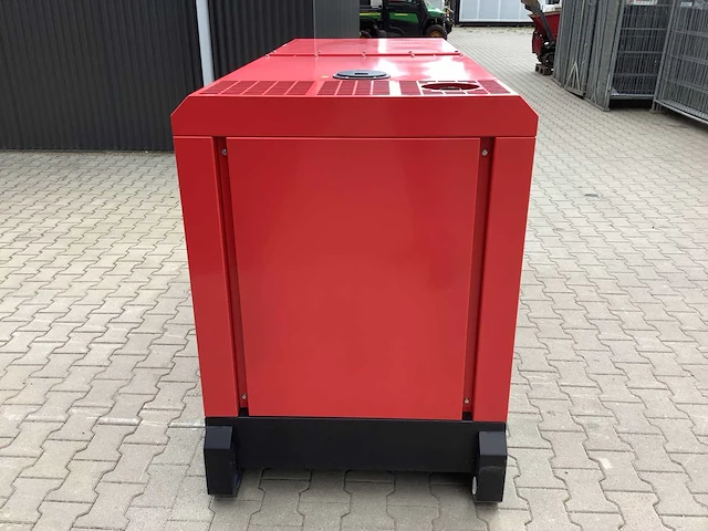 Noodstroom aggregaat / generator diesel 20 kva - afbeelding 12 van  17