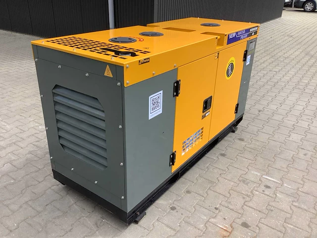 Noodstroom aggregaat / generator diesel 40 kva - afbeelding 12 van  18