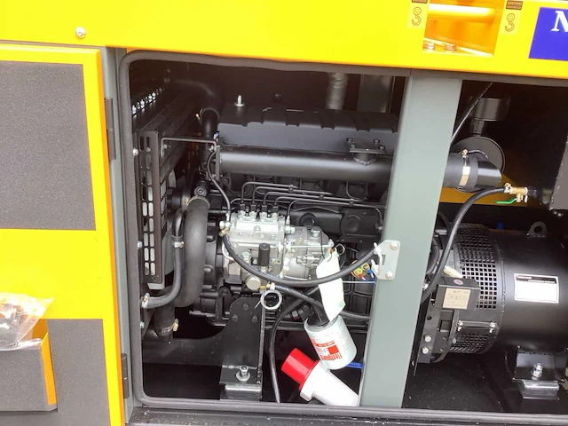 Noodstroom aggregaat / generator diesel 40 kva - afbeelding 16 van  18