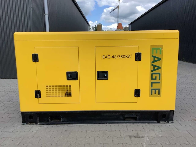 Noodstroom aggregaat / generator diesel 48 kva - afbeelding 10 van  15