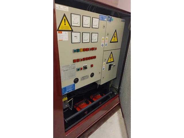 Noodstroomaggregaat 150 kva bredenoord, urenstand 90h. - afbeelding 19 van  37