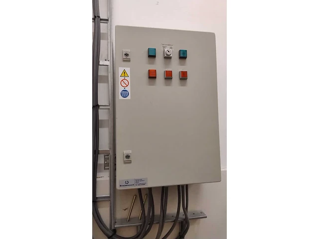 Noodstroomaggregaat 150 kva bredenoord, urenstand 90h. - afbeelding 24 van  37