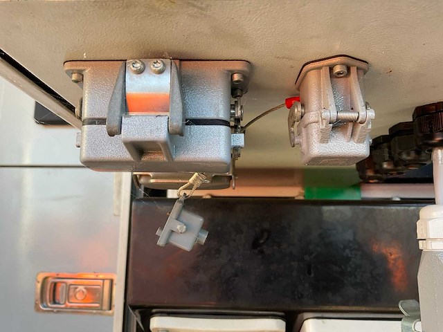 Noodstroomaggregaat 2x 250 kva - afbeelding 4 van  25